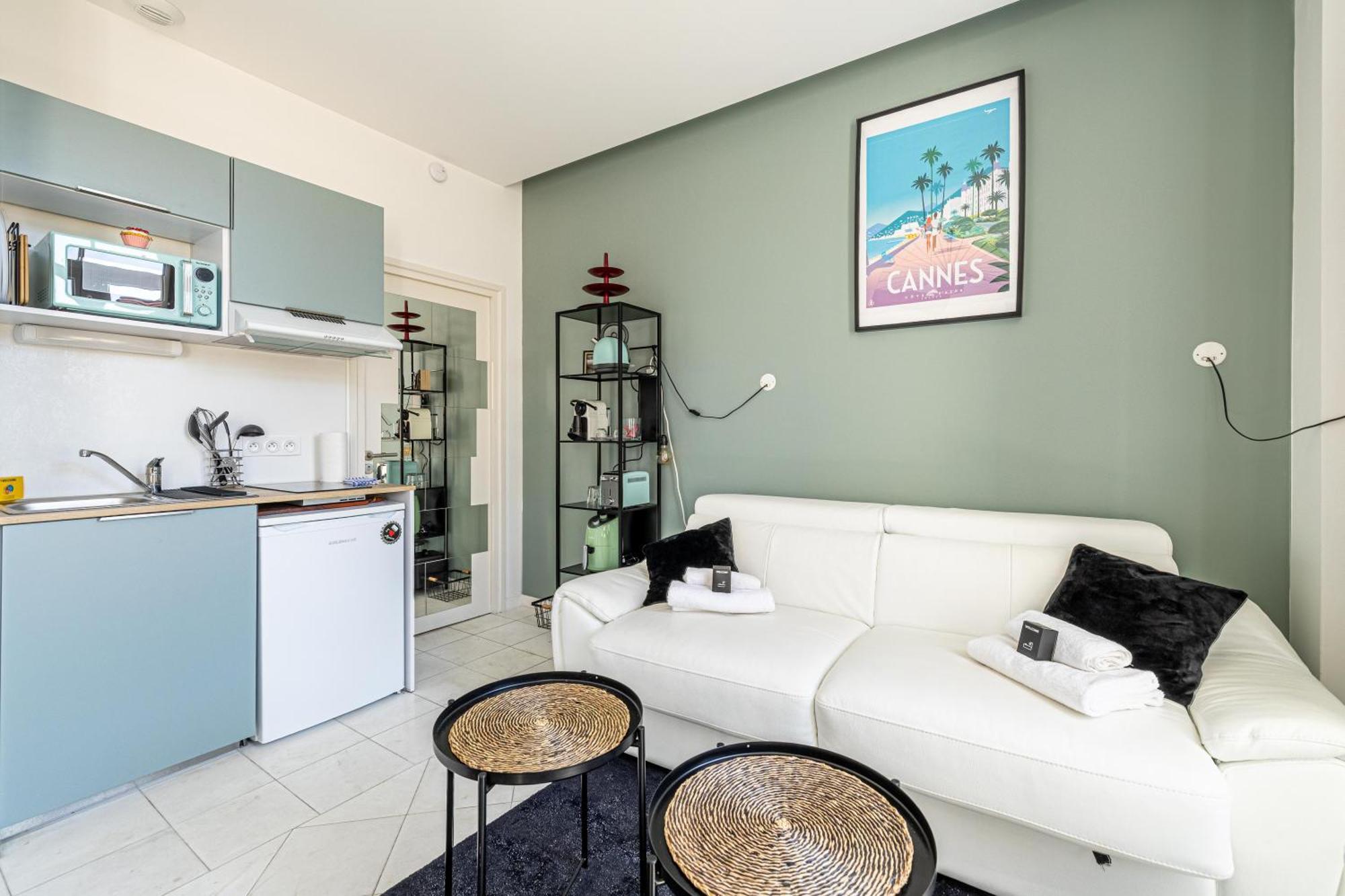 Private - Small Studio For Two At 5 Minutes From Croisette Cannes Eksteriør billede
